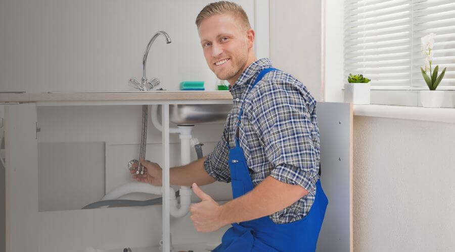 Nighttime Plumber in Philadelphia, MO